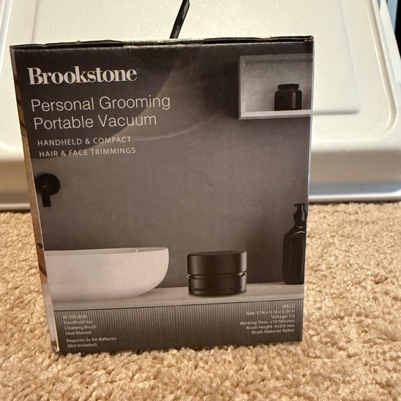 Brand New Brookstone Personal Grooming Portable Vacuum - Picture 3 of 4